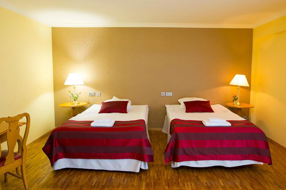 Hotel Mir-Jan Spa Lądek-Zdrój Екстериор снимка