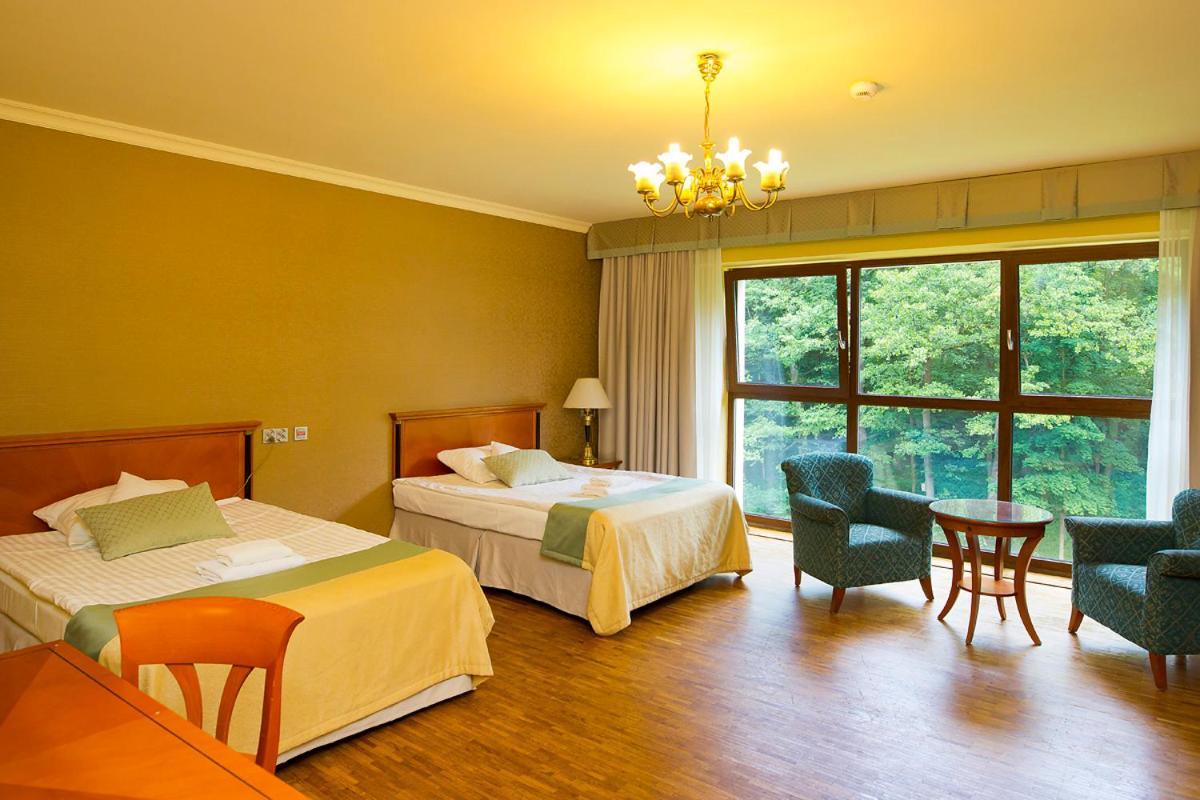Hotel Mir-Jan Spa Lądek-Zdrój Екстериор снимка
